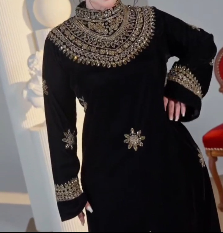 پیراان مجلسی فاخر مخمل سنگدوزی دست دوز