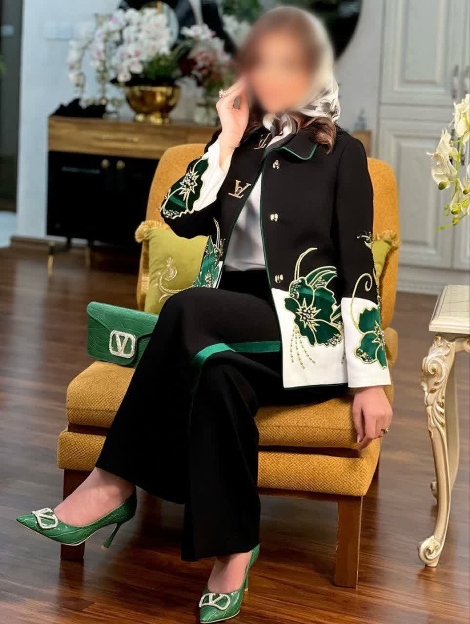 کت وشلوار زیبا ولاکچری مزون دوز