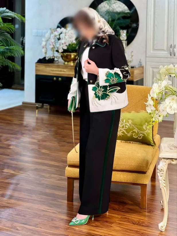 کت وشلوار زیبا ولاکچری مزون دوز